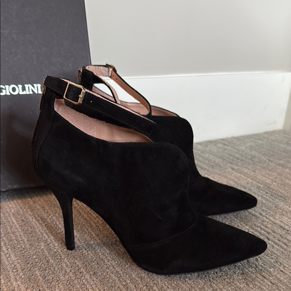 Enzo Angiolini Black Suede Pointed Toe Ankle Strap Heels 12 EUC